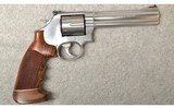 Smith & Wesson ~ 686-6 ~ .357 Magnum - 1 of 4