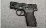 Smith & Wesson ~ M&P 40 Performance Center Shield ~ .40 S&W - 2 of 4