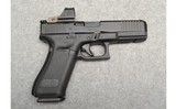 Glock ~ 17 Gen5 MOS ~ 9mm - 1 of 3