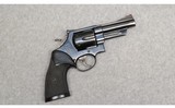 Smith & Wesson ~ 29-2 ~ .44 Magnum - 1 of 9