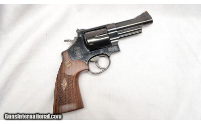 Smith & Wesson ~ 29-10 ~ .44 Magnum