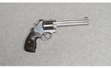 Smith & Wesson ~ 686-6 ~ .357 Magnum - 1 of 3