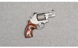 Smith & Wesson ~ 986 ~ 9mm Luger - 1 of 3