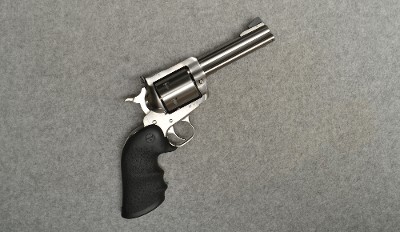 Ruger ~ New Model Super Blackhawk ~ .44 Magnum