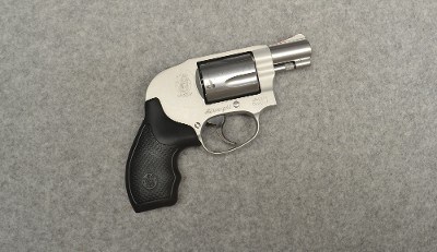 Smith & Wesson ~ 638-3 ~ .38 Spl +P