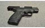 Smith & Wesson ~ M&P9 Shield ~ 9MM Luger - 5 of 6