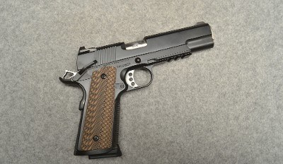 Dan Wesson ~ Specialist ~ .45 ACP