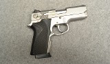 Smith & Wesson ~ 4516-1 ~ .45 Auto - 1 of 5