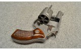Charter Arms ~ Undercover ~ .38 Special - 5 of 5