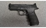 Smith & Wesson ~ M&P 40 ~ .40 S&W - Image 2 of 5