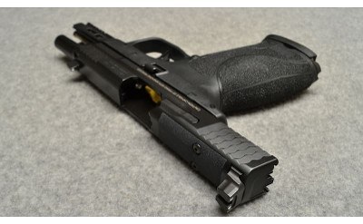 Smith & Wesson ~ M&P 10mm ~ 10mm Auto - Image 4 of 6
