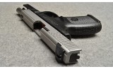Smith & Wesson ~ SW40VE ~ .40 S&W - 4 of 5