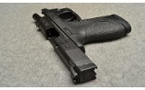 Smith & Wesson ~ M&P 40 Shield ~ .40 S&W - 4 of 5