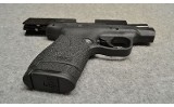 Smith & Wesson ~ M&P 40 Shield ~ .40 S&W - 5 of 6