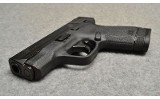 Smith & Wesson ~ M&P 40 Shield ~ .40 S&W - 3 of 6