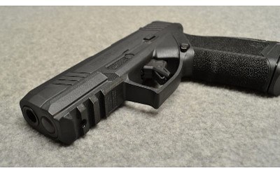 Taurus ~ GX4 Carry ~ 9mm Luger - Image 3 of 6