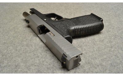 Kahr Arms ~ CW40 ~ .40 S&W - Image 4 of 5