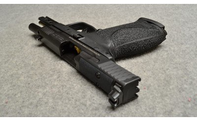Smith & Wesson ~ M&P 10mm ~ 10MM Auto - Image 4 of 6