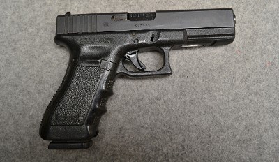 Glock ~ 22 Gen 3 ~ .40 S&W