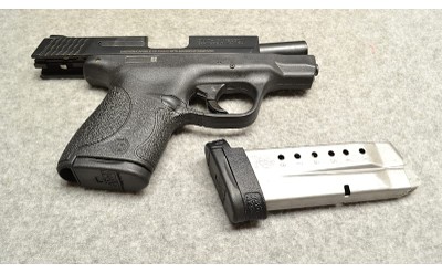 Smith & Wesson ~ M&P 9 Shield ~ 9mm Luger - Image 5 of 5