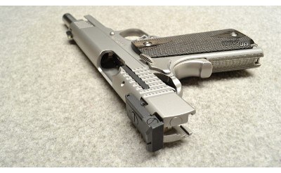SIG Sauer ~ 1911 ~ .40 S&W - Image 4 of 6