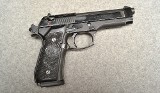 Beretta ~ 96 ~ .40 S&W - Image 1 of 5