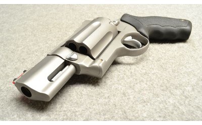 Taurus ~ 513 Raging Hunter ~ .45 LC/ .454 Casull/ .410 bore - Image 5 of 5