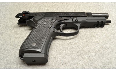 Beretta ~ 96A1 ~ .40 S&W - Image 5 of 6