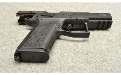 CZ ~ 75 P-07 ~ 9mm Luger - Image 5 of 6
