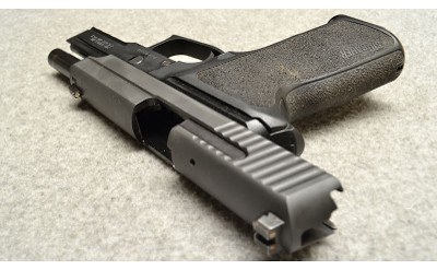 SIG Sauer ~ P229 ~ .40 S&W - Image 4 of 6