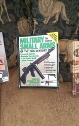 GUN AND HUNTING REFERENCE BOOKS . - 12 of 14