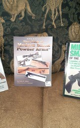 GUN AND HUNTING REFERENCE BOOKS . - 12 of 15