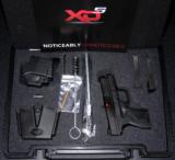 Springfield's XD-S (Slim) Pistol, 9MM, complete with 2-7 Round Magazines, and XD Gear System. Item #XDS9339B. - 1 of 1