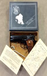 SMITH & WESSON MODEL 39-2 9MM BLUE - 99% WITH BOX, PAPERS - 3 of 10
