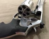 S&W MODEL 686 REVOLVER .357 MAG 6 INCH - ABOUT PERFECT - - 6 of 8