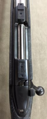 WEATHERBY MARK V ACUMARK .270 WBY MAG CAL. - MADE IN USA -
- 6 of 7