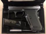 H&K P7M13 9mm NEW IN BOX - MINT -
- 7 of 8
