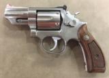 SMITH & WESSON MODEL 66-2 .357 MAG 2.5 INCH - EXCELLENT -- 1 of 5