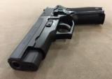 SIG P226 9MM WEST GERMAN PRODUCTION - EXCELLENT -- 5 of 6