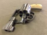 S&W MODEL 60 .38 SPECIAL REVOLVER W/IVORY GRIPS - EXCELLENT - - 3 of 7