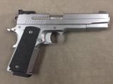 Sig Mod 1911 Target Stainless .45 - excellent plus
- 3 of 5