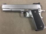 Sig Mod 1911 Target Stainless .45 - excellent plus
- 2 of 5