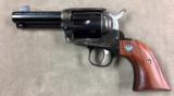 RUGER VAQUERO SHERIFF'S MODEL .45 COLT 3&3/4 INCH CASE COLOR/BLUE JUST ABOUT PERFECT IN THE ORIGINAL BOX W/LABEL
- 2 of 7