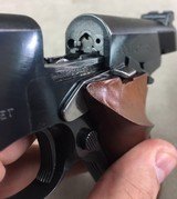 Colt Match Target .22 lr Auto Pistol - excellent - - 9 of 10