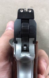 Kimber Custom II .45 Auto Two Tone - Minty - - 6 of 8