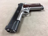 Kimber Custom II .45 Auto Two Tone - Minty - - 5 of 8