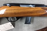 Weatherby MK XXII Deluxe .22lr clip fed - excellent plus plus - - 2 of 15