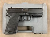 H&K USP .45acp - excellent - - 2 of 7