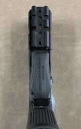 H&K USP .45acp - excellent - - 6 of 7