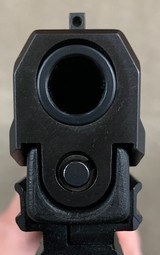 H&K USP .45acp - excellent - - 7 of 7